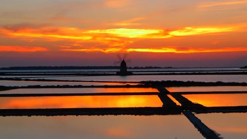 Tramonto delle saline di Marsala