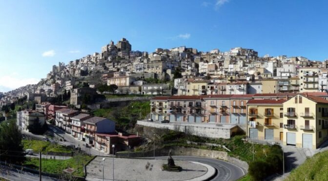 Case a un euro in Sicilia Salemi e Troina